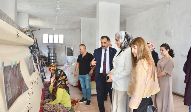 Manisa’daki fabrikalarda kadın istihdamı artsın diye çalışıyorlar