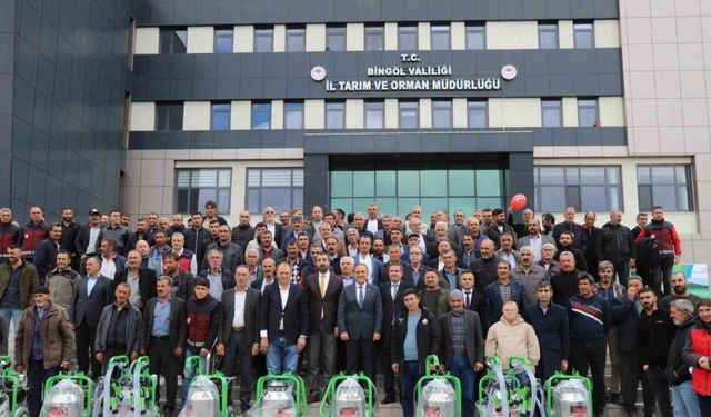 Bingöl’de çiftçilere yüzde 50 hibeli süt sağım makinesi dağıtıldı