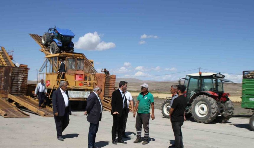 Malazgirt’te şeker pancarı alımı başladı